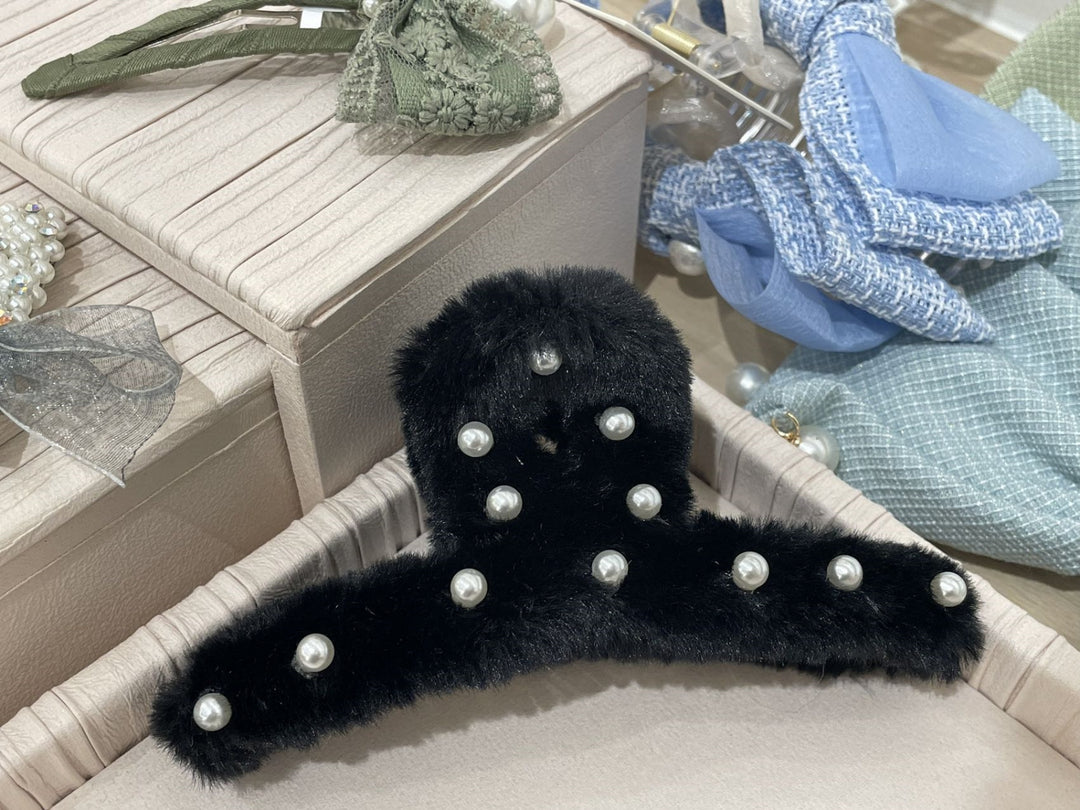 Plush Pearl Claw Clip